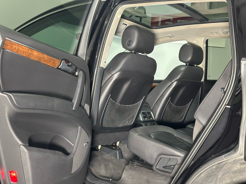2015 Audi Q7 Image 11