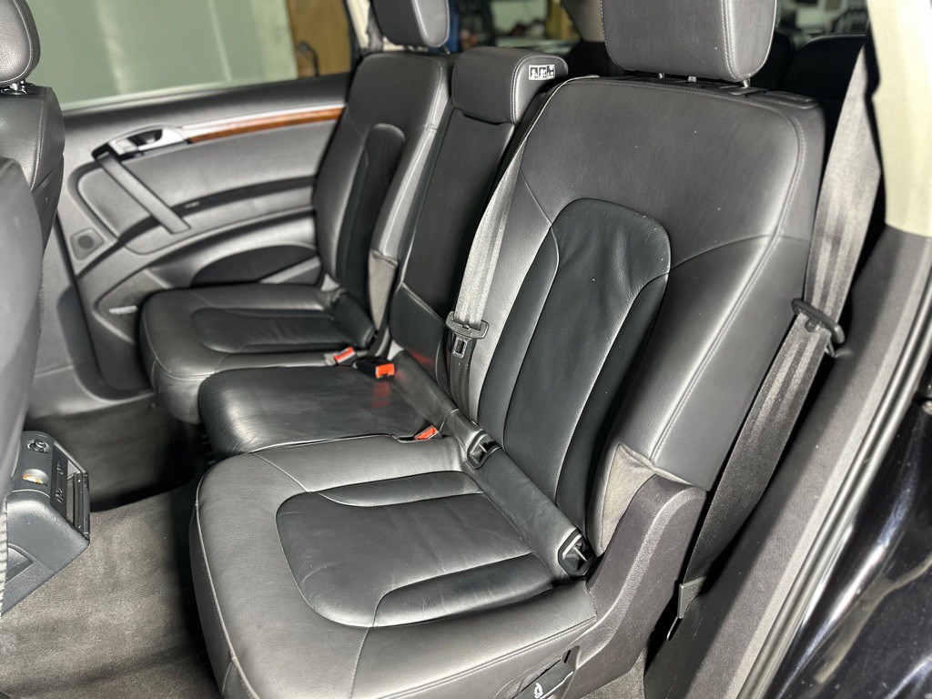 2015 Audi Q7 Image 28