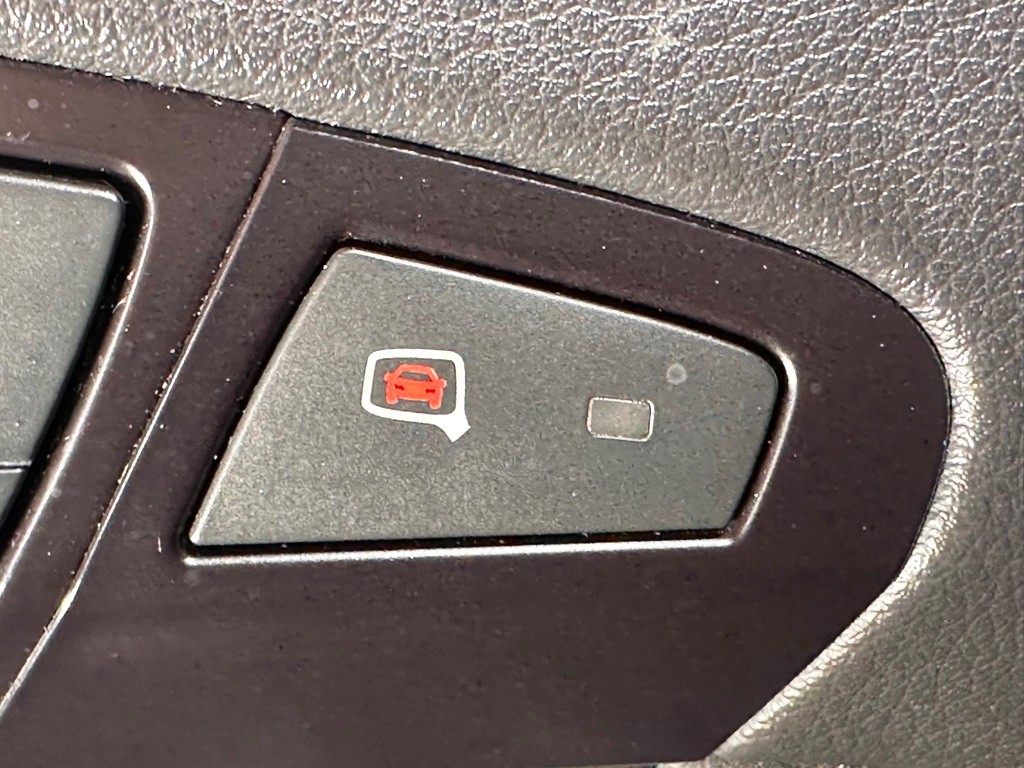 2015 Audi Q7 Image 34