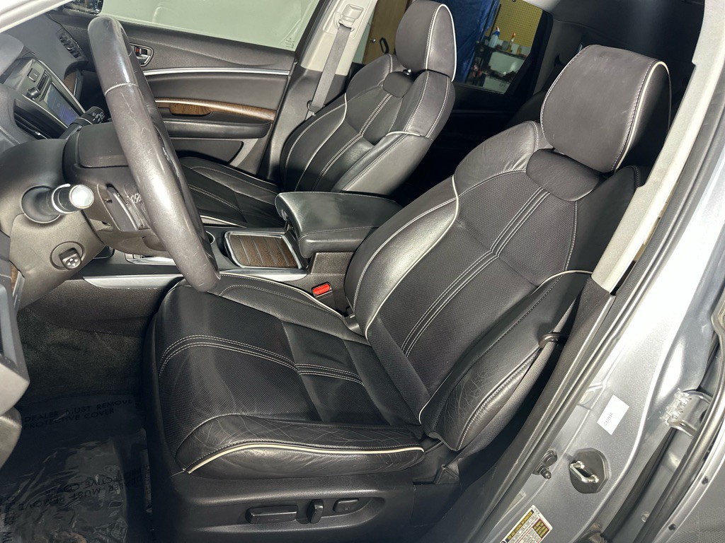 2017 Acura MDX Image 32