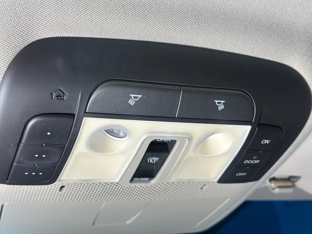 2011 Acura MDX Image 35