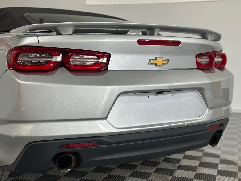 2019 Chevrolet Camaro Image 8