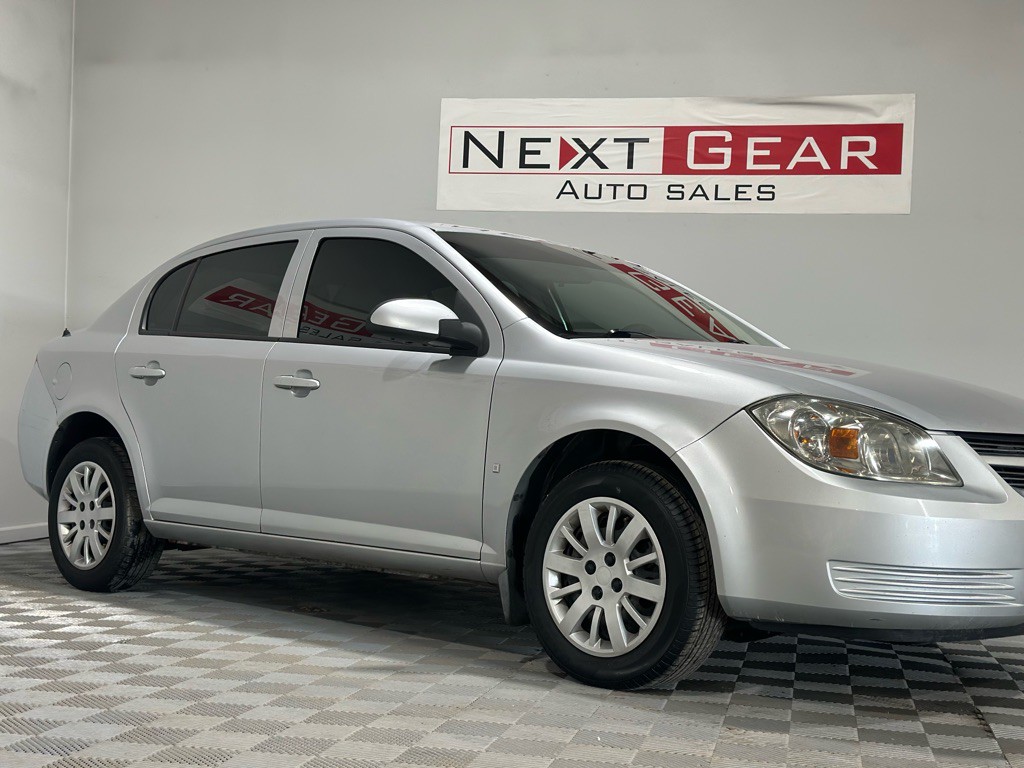 2008 Chevrolet Cobalt Image 2