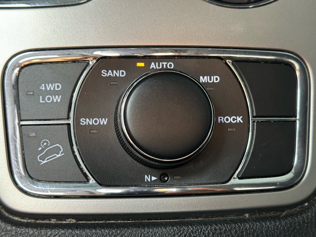 2018 Jeep Grand Cherokee Image 23