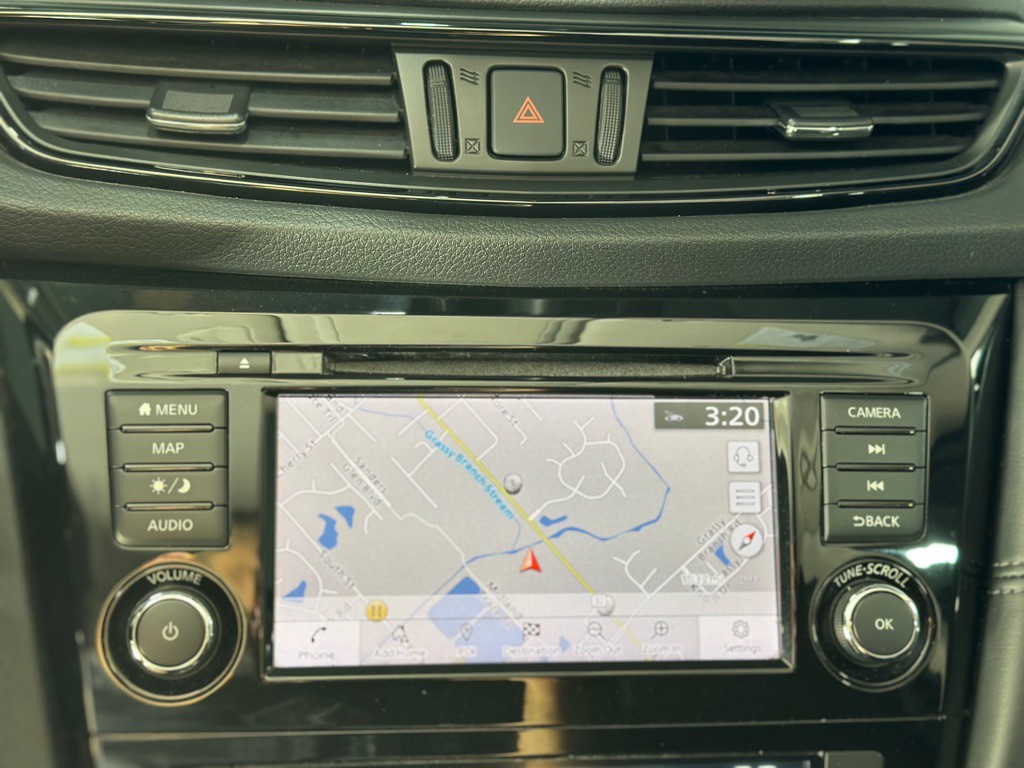 2019 Nissan Rogue Image 17