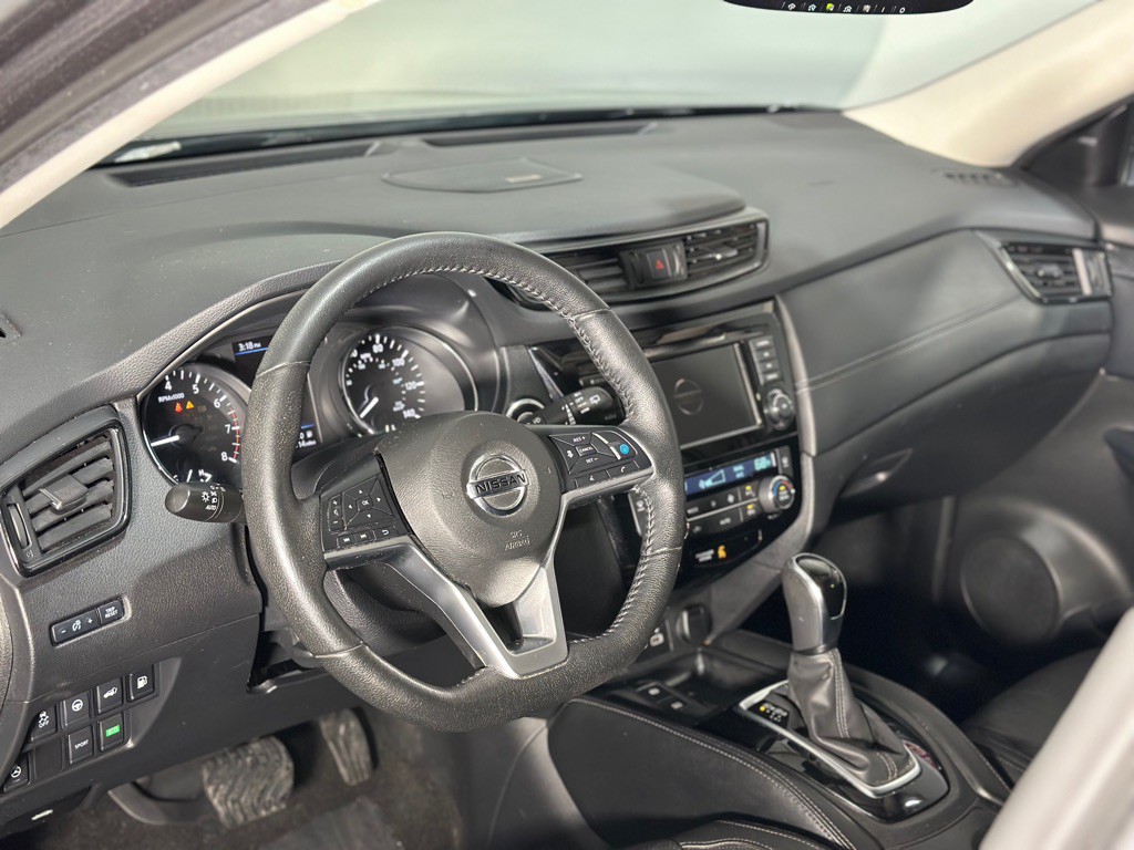 2019 Nissan Rogue Image 34