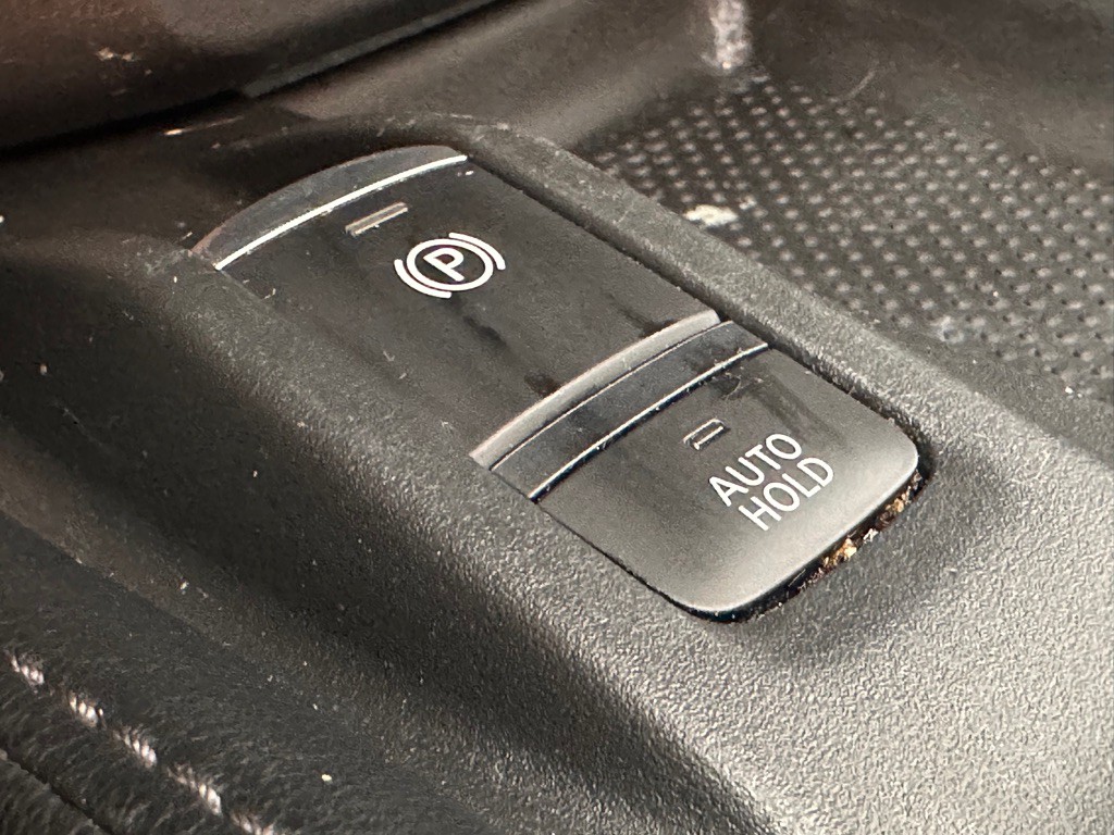 2019 Nissan Rogue Image 38