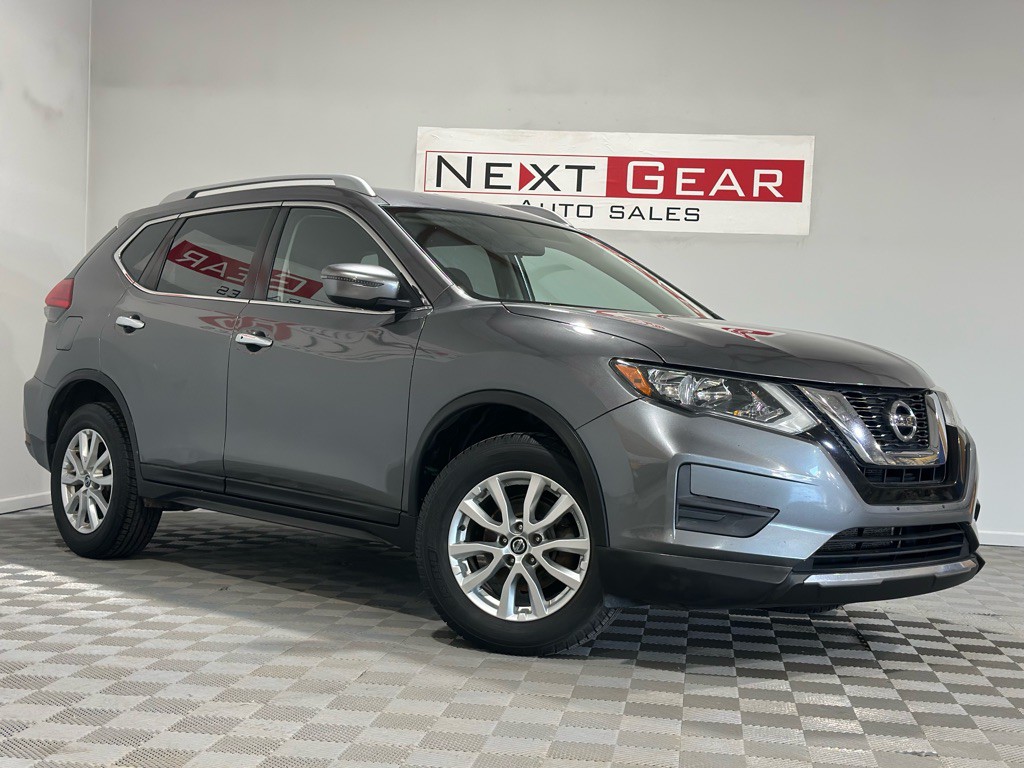 2017 Nissan Rogue Image 1