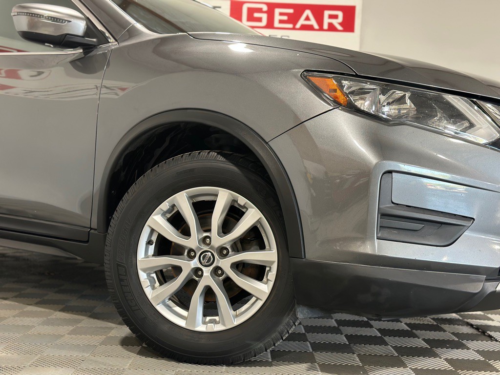2017 Nissan Rogue Image 3