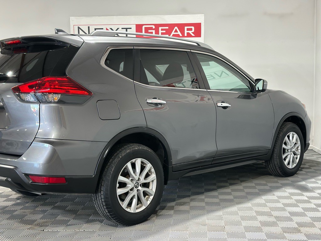 2017 Nissan Rogue Image 10