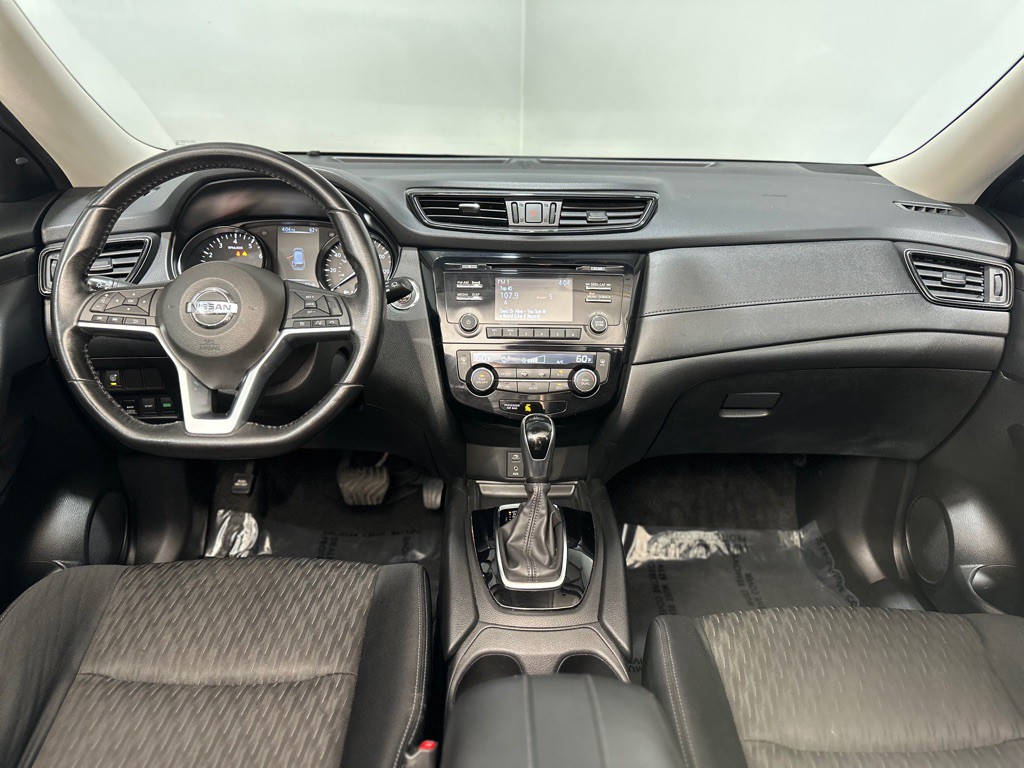 2017 Nissan Rogue Image 13