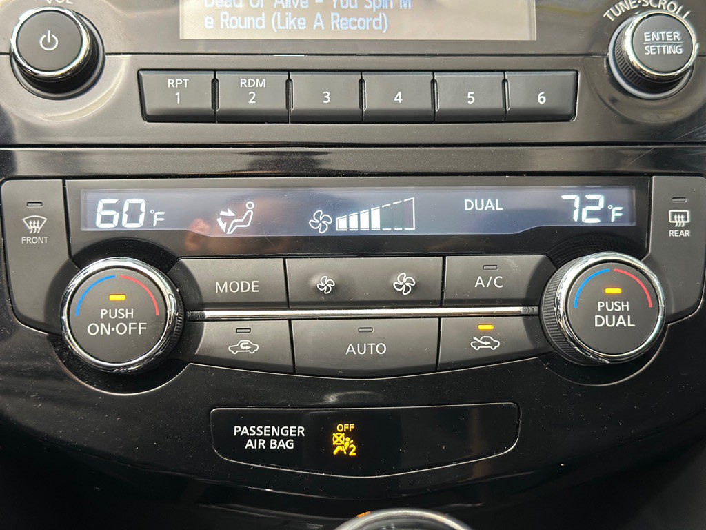2017 Nissan Rogue Image 19