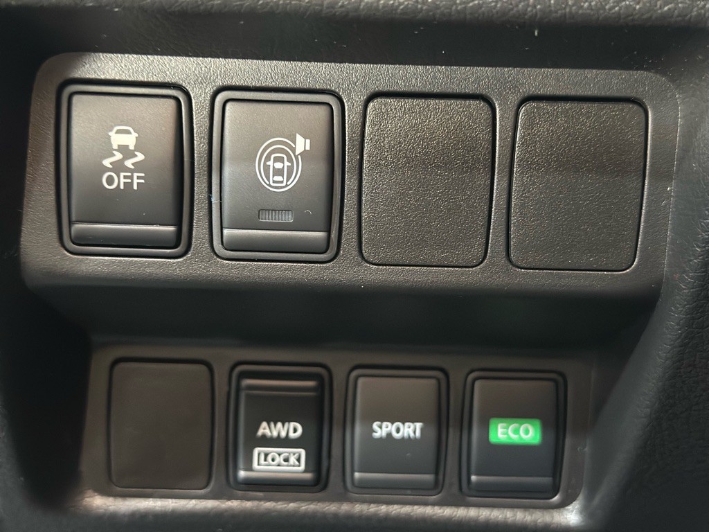 2017 Nissan Rogue Image 21