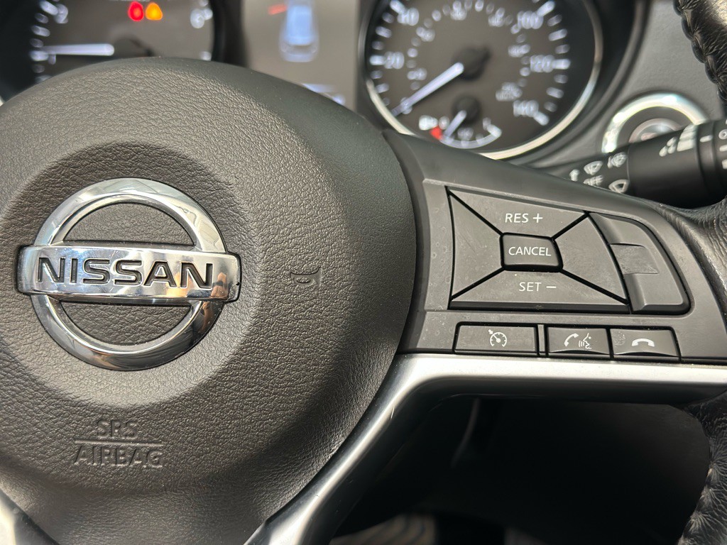 2017 Nissan Rogue Image 31
