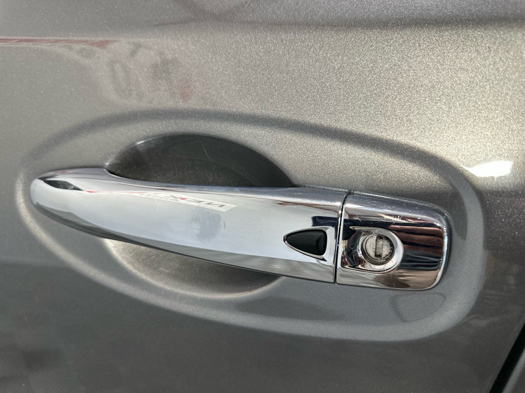 2017 Nissan Rogue Image 35