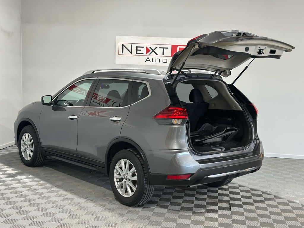2017 Nissan Rogue Image 36