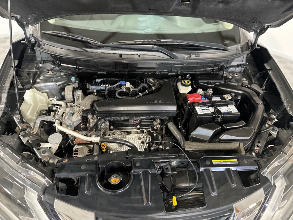 2017 Nissan Rogue Image 38
