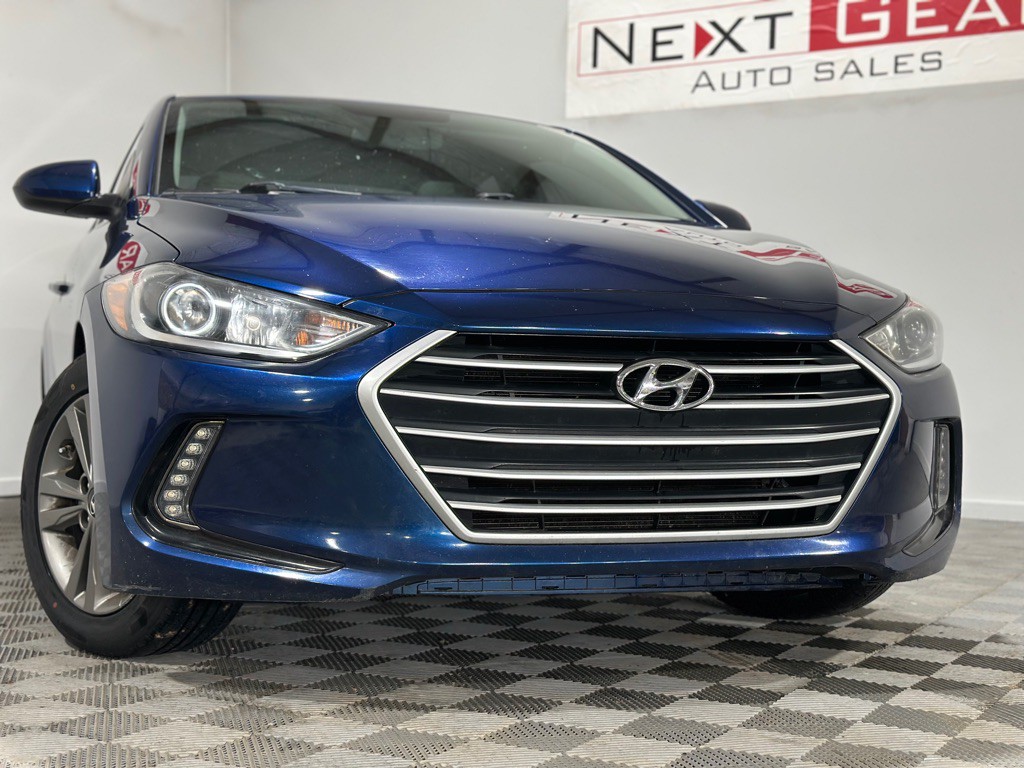 2018 Hyundai Elantra Image 3