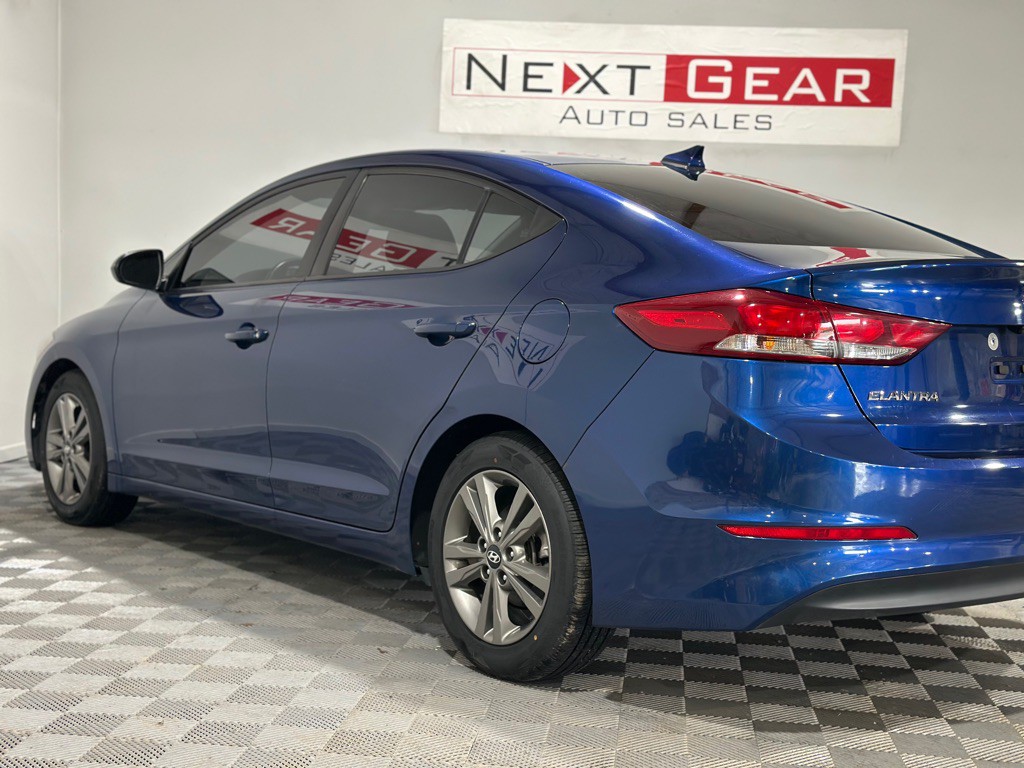 2018 Hyundai Elantra Image 6