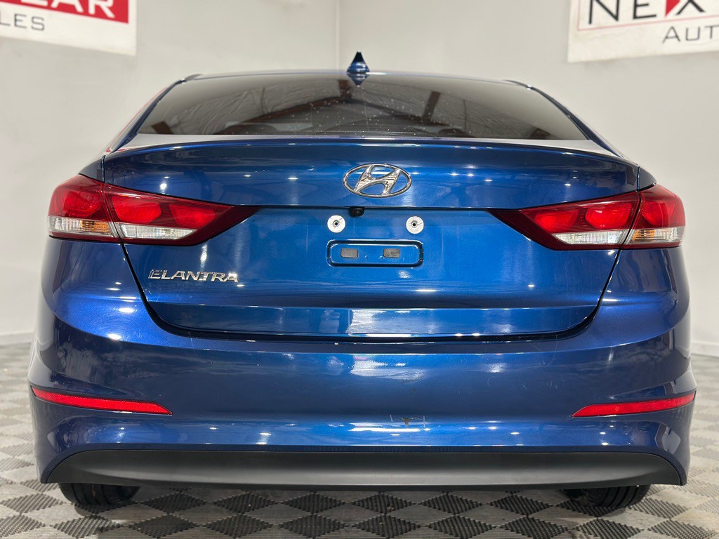 2018 Hyundai Elantra Image 7