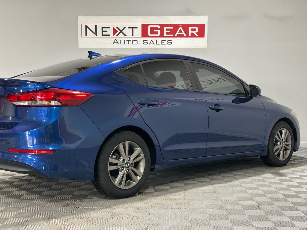 2018 Hyundai Elantra Image 9