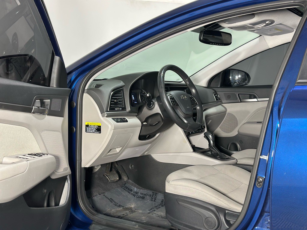 2018 Hyundai Elantra Image 10
