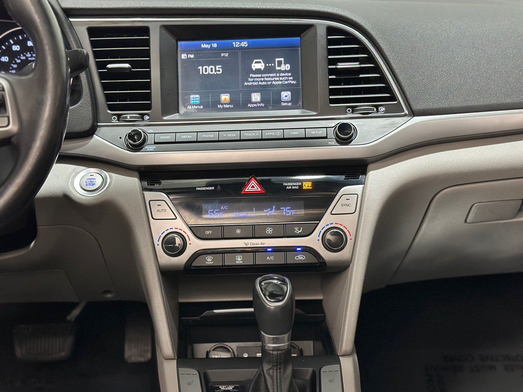 2018 Hyundai Elantra Image 15
