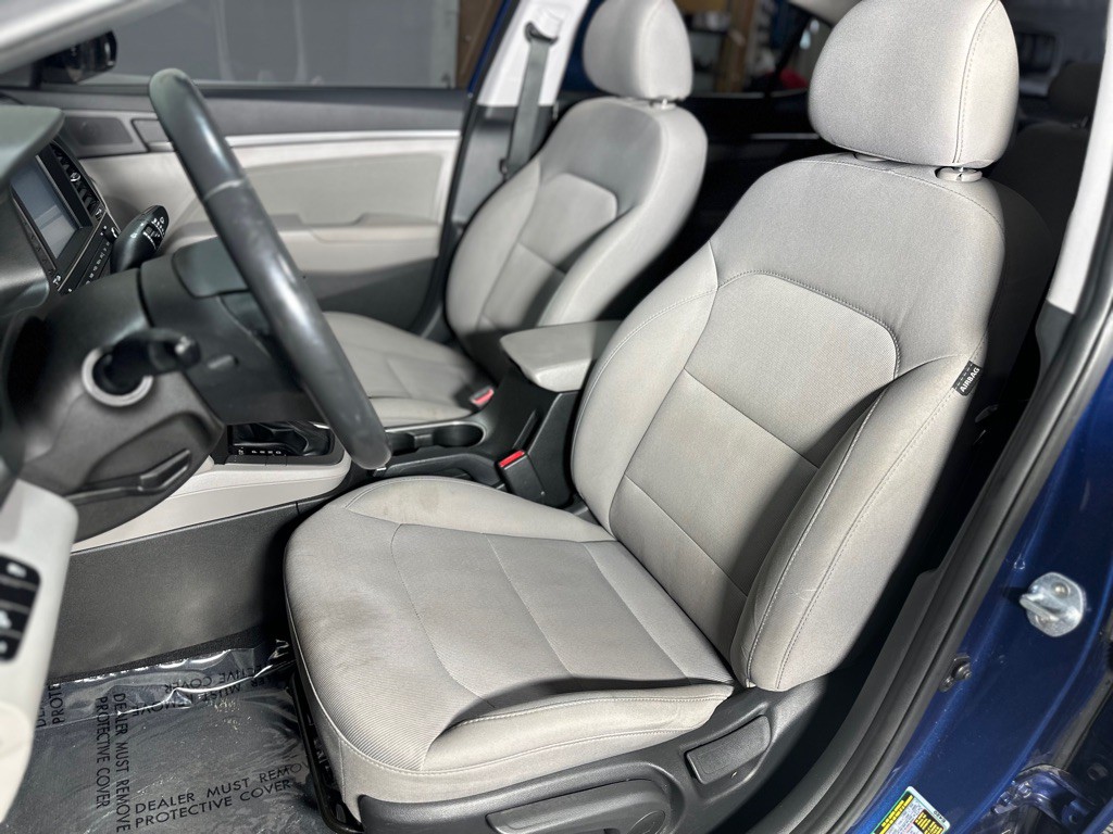2018 Hyundai Elantra Image 27
