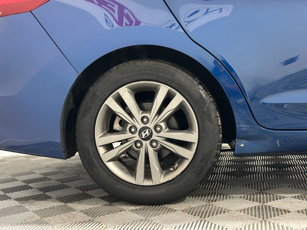 2018 Hyundai Elantra Image 43