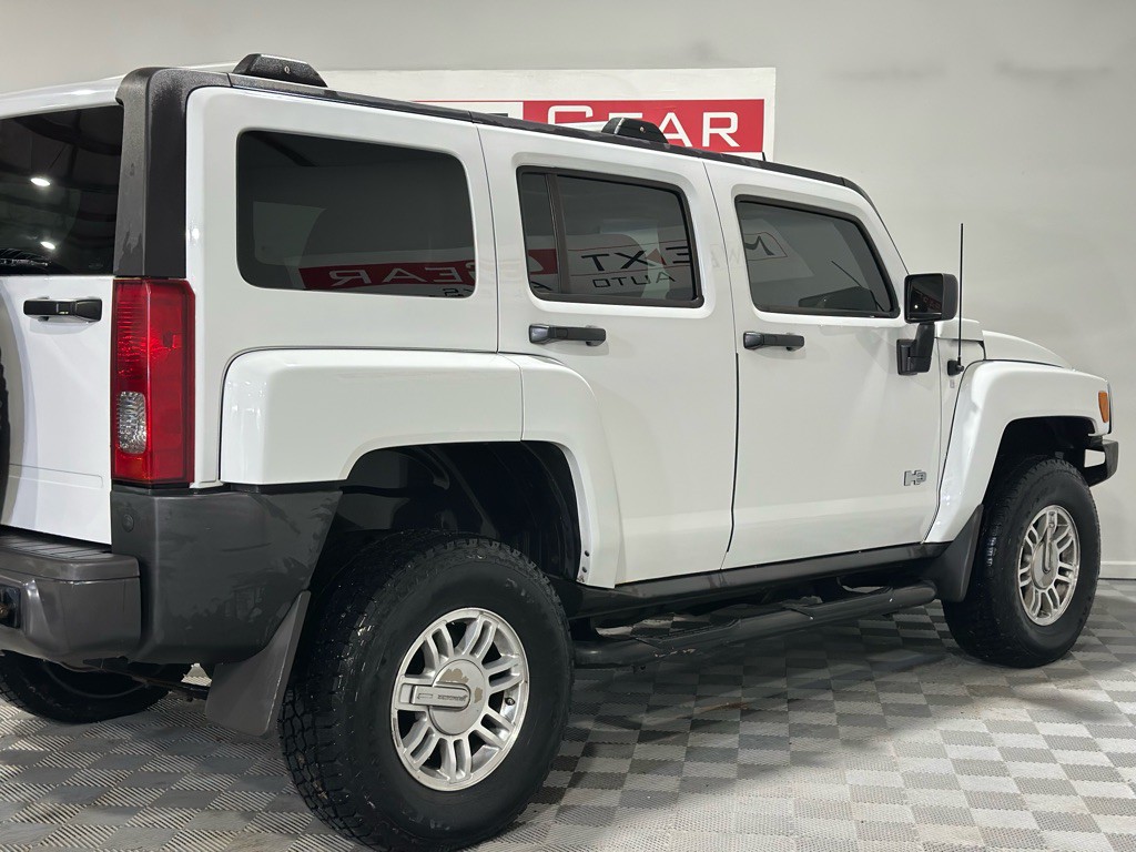 2006 HUMMER H3 Image 8