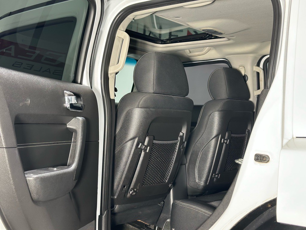 2006 HUMMER H3 Image 10