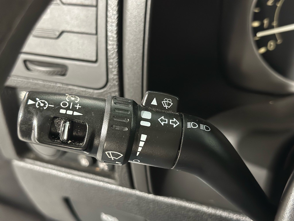 2006 HUMMER H3 Image 23