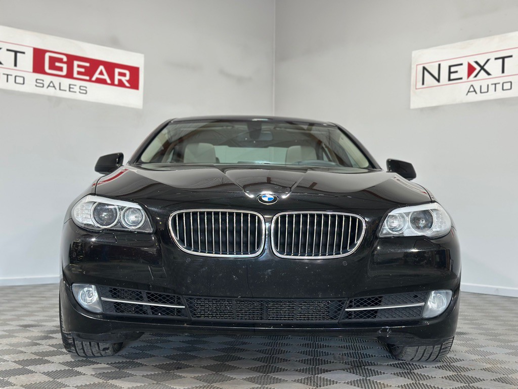 2013 BMW 5 Series Image 4