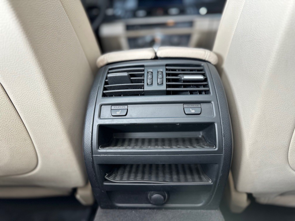 2013 BMW 5 Series Image 28