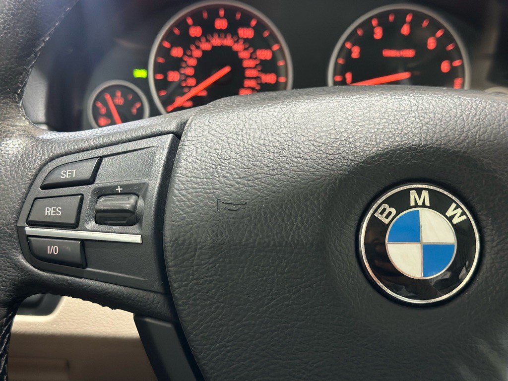 2013 BMW 5 Series Image 31