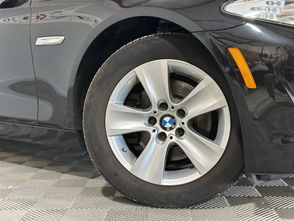 2013 BMW 5 Series Image 46