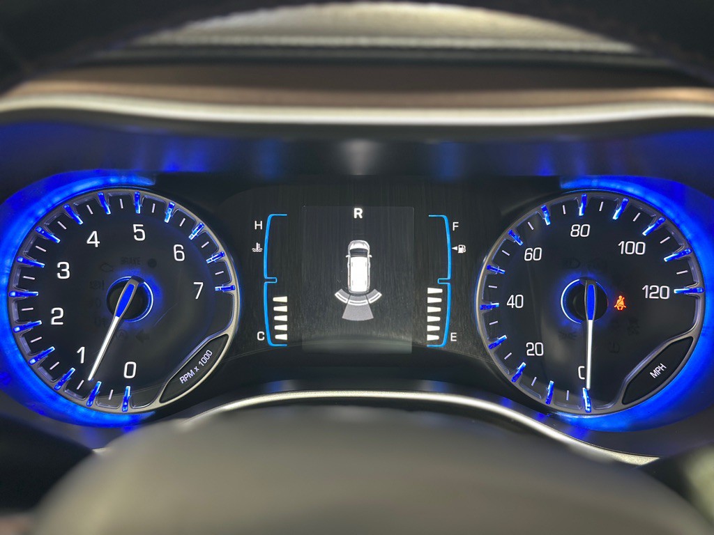 2017 Chrysler Pacifica Image 22