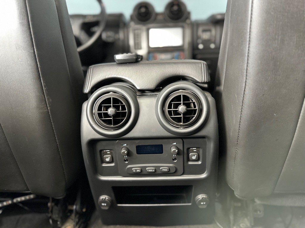2006 HUMMER H2 Image 30
