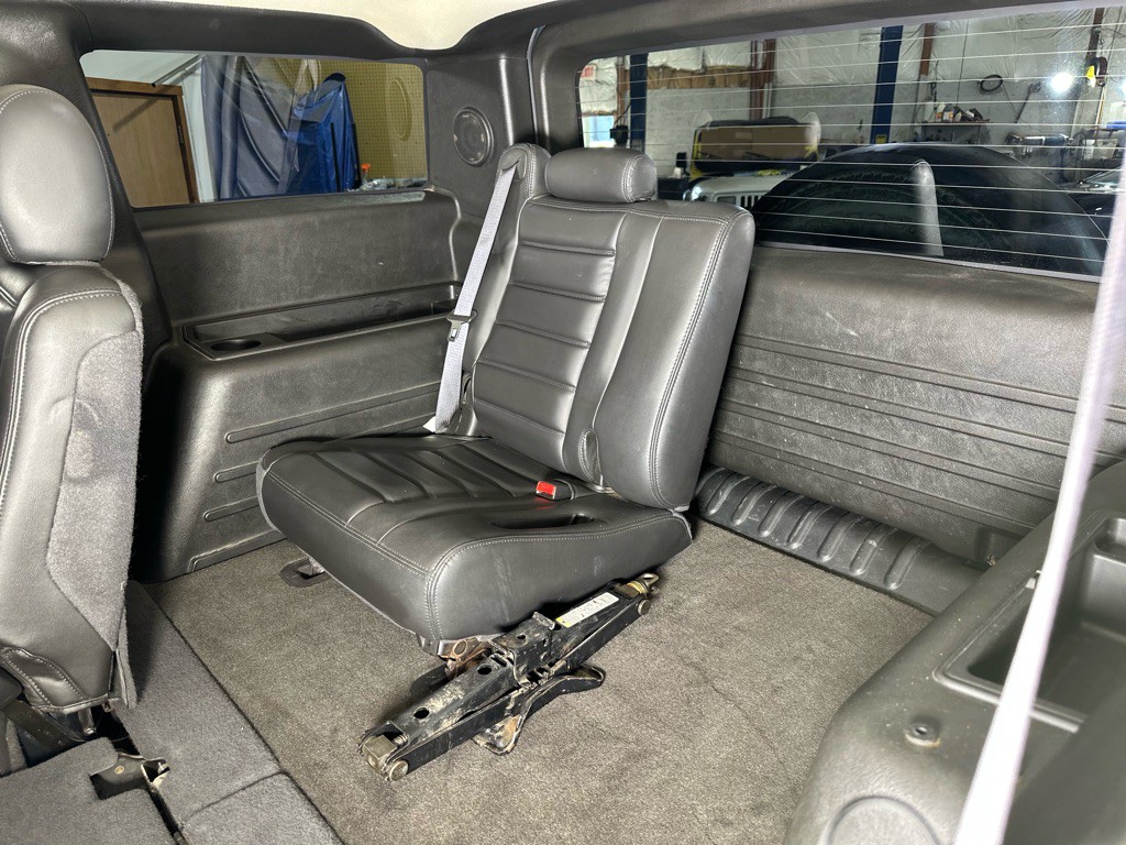 2006 HUMMER H2 Image 32