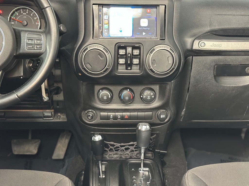 2017 Jeep Wrangler Unlimited Image 16