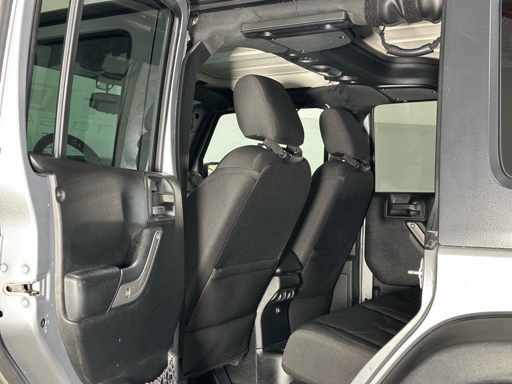 2017 Jeep Wrangler Unlimited Image 12