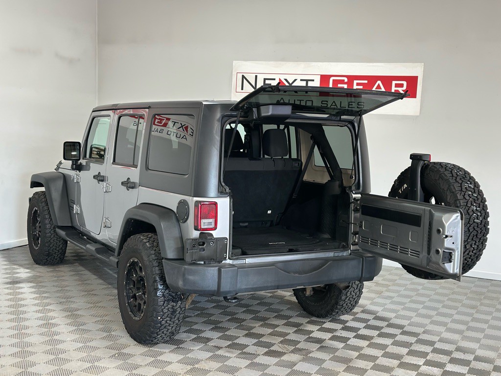 2017 Jeep Wrangler Unlimited Image 31