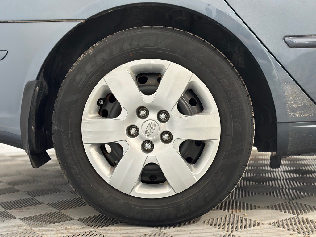 2009 Hyundai Sonata Image 35