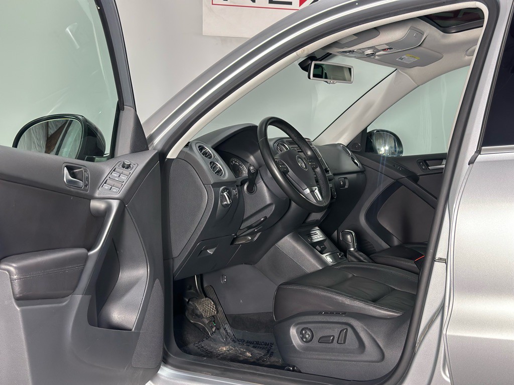 2017 Volkswagen Tiguan Image 8