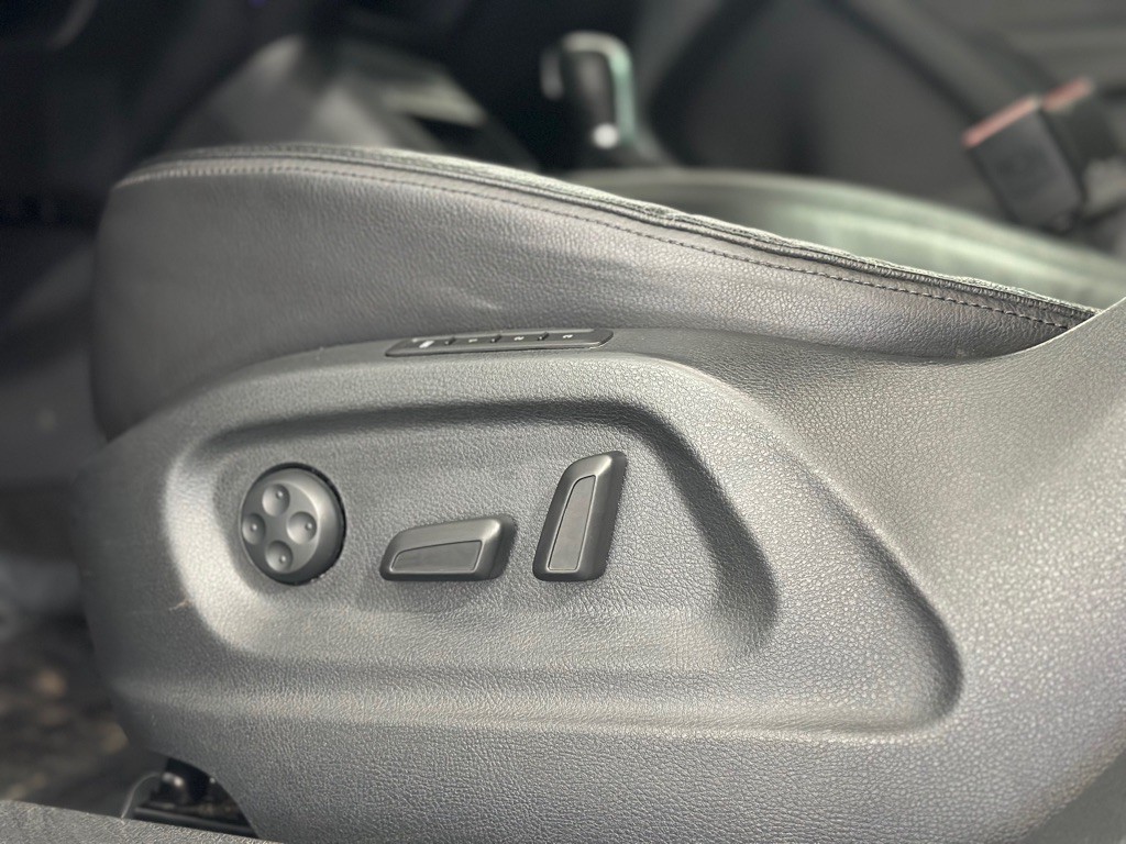 2017 Volkswagen Tiguan Image 24