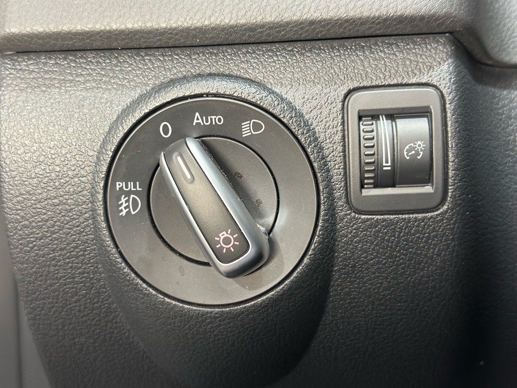 2017 Volkswagen Tiguan Image 32