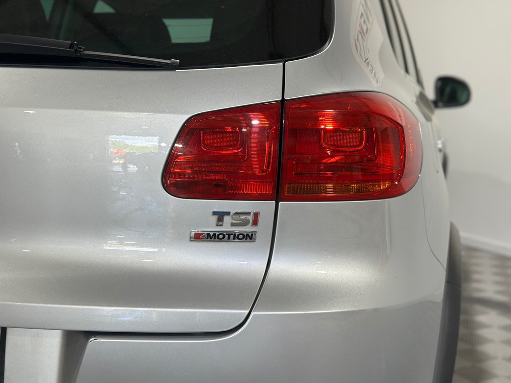 2017 Volkswagen Tiguan Image 35