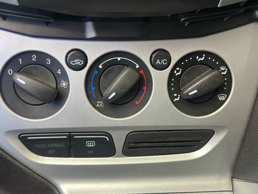2014 Ford Focus Image 20