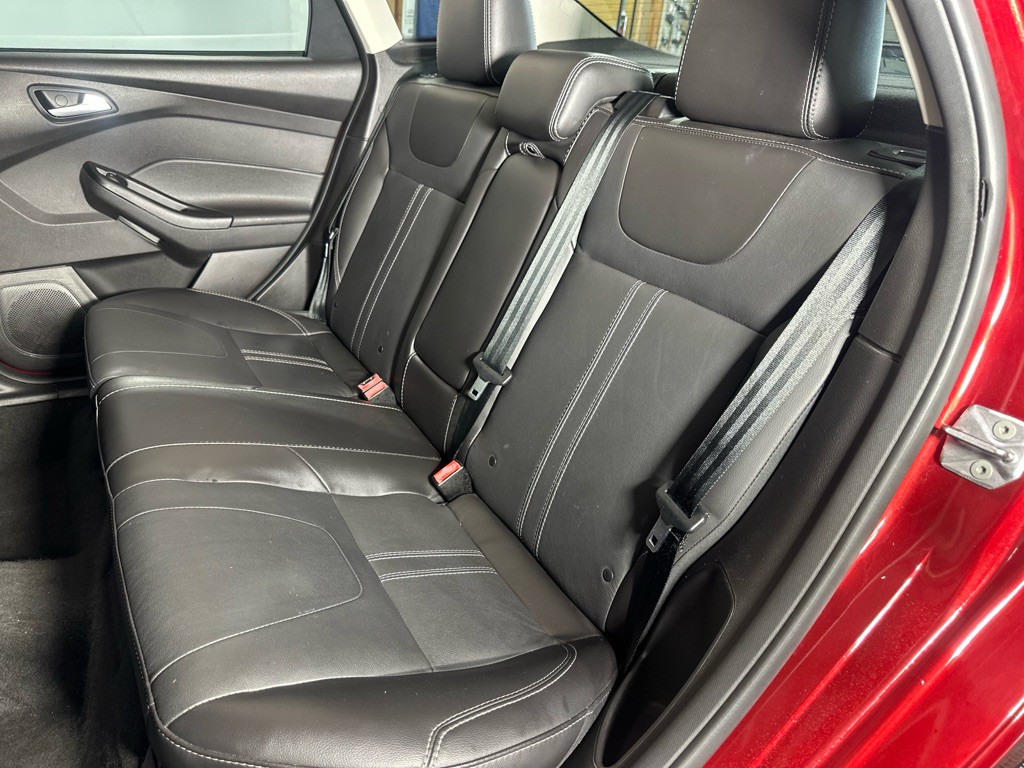 2014 Ford Focus Image 24