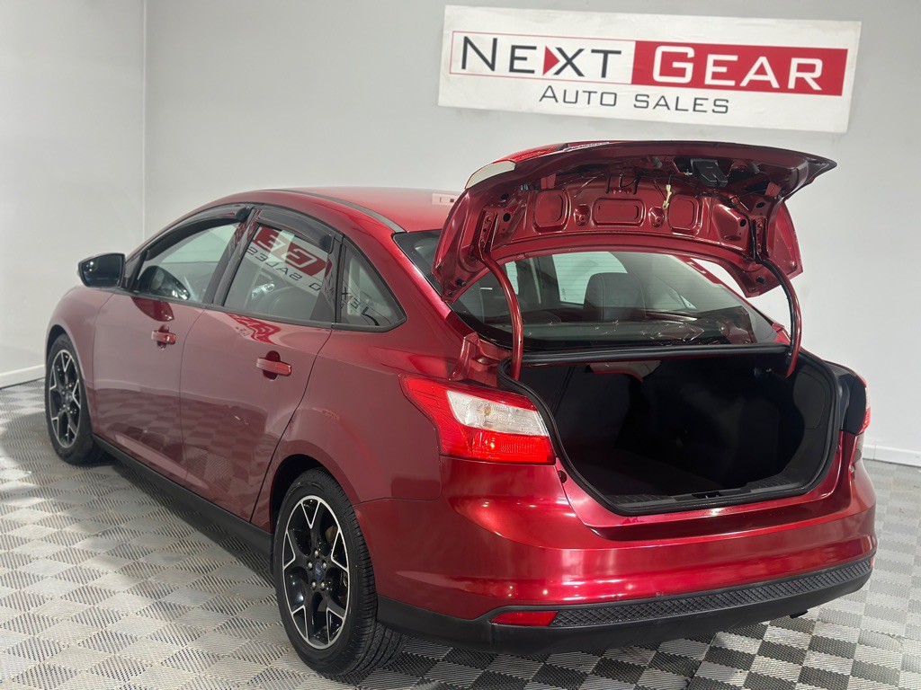2014 Ford Focus Image 30